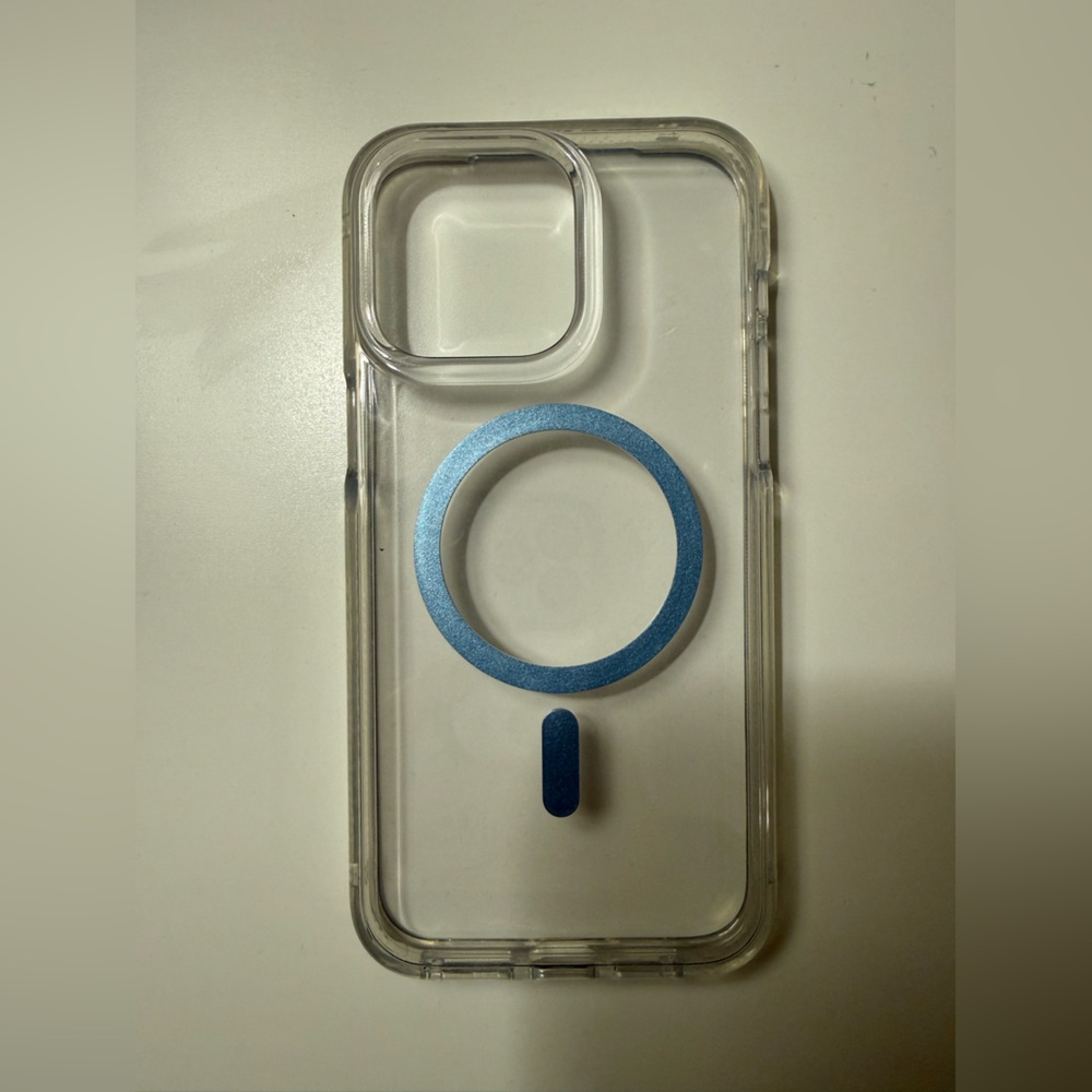 iPhone 15 Pro Max Tech 21 case